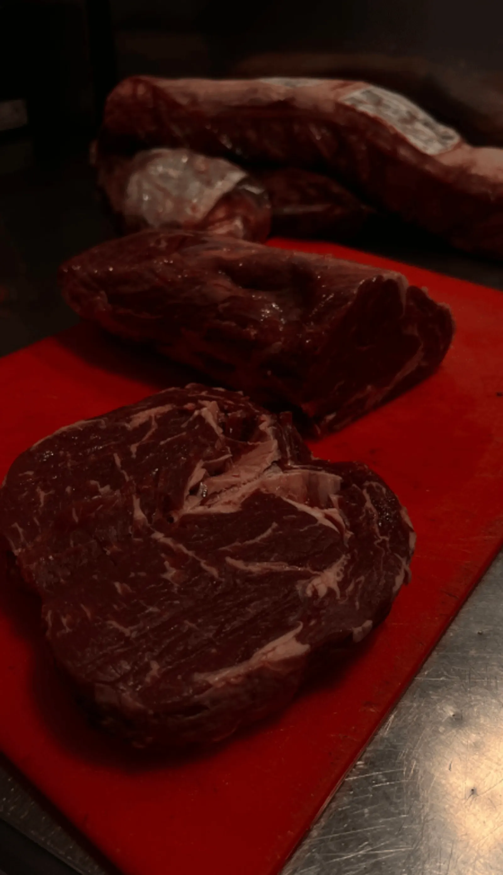 Bife ancho con hueso: T-bone steak from the parrilla